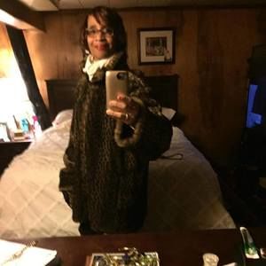 Meet your Posher, Victoria